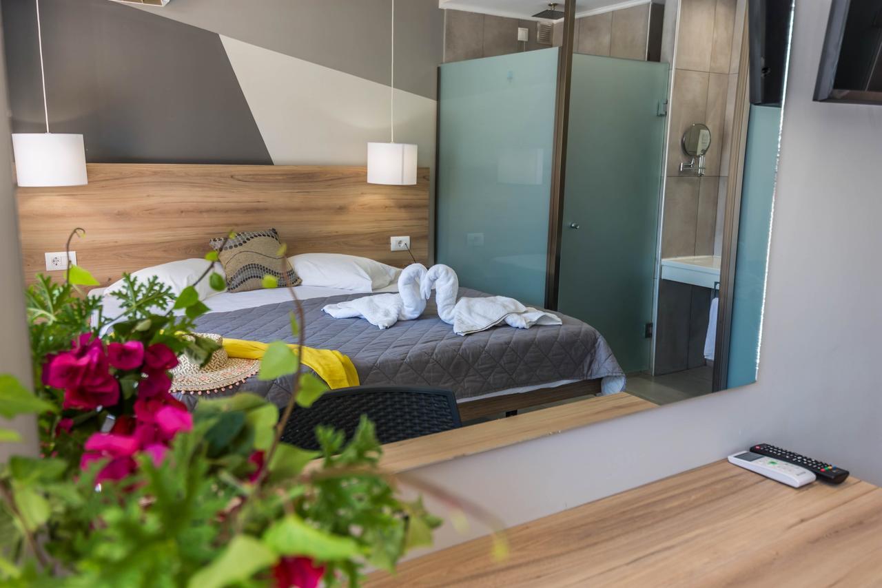 Hotel Exotica & By Zante Plaza